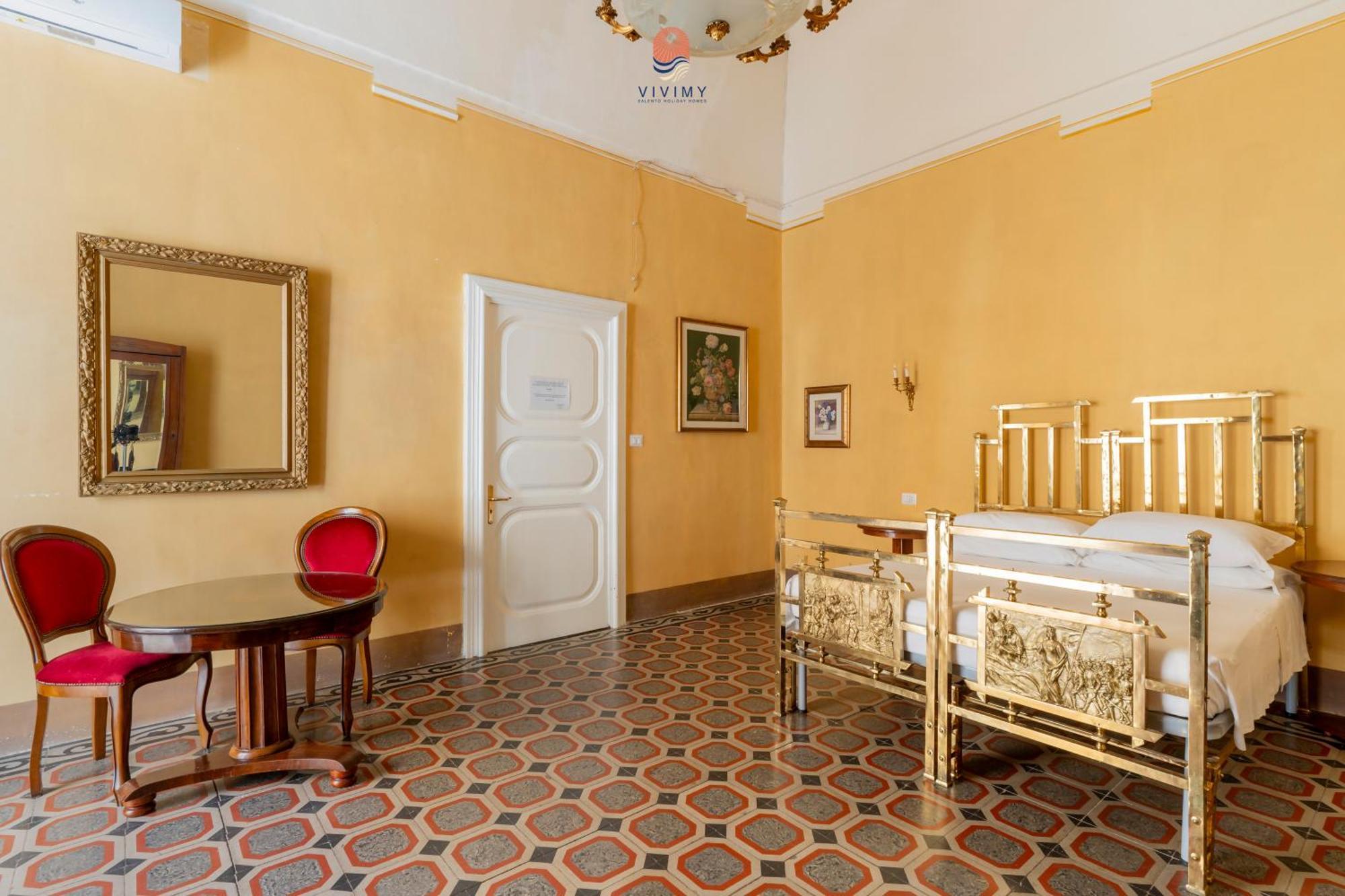Palazzo Grassi By Vivimy Hotell Gallipolli Exteriör bild